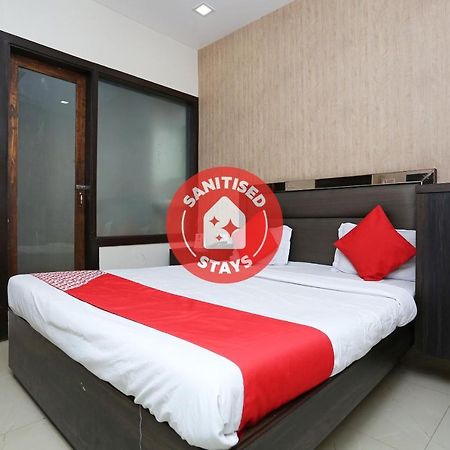 Oyo 6325 Hotel Kiran Rāipur Kültér fotó