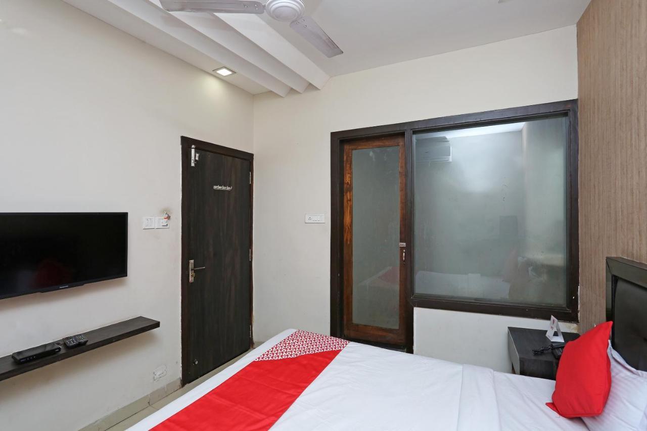 Oyo 6325 Hotel Kiran Rāipur Kültér fotó