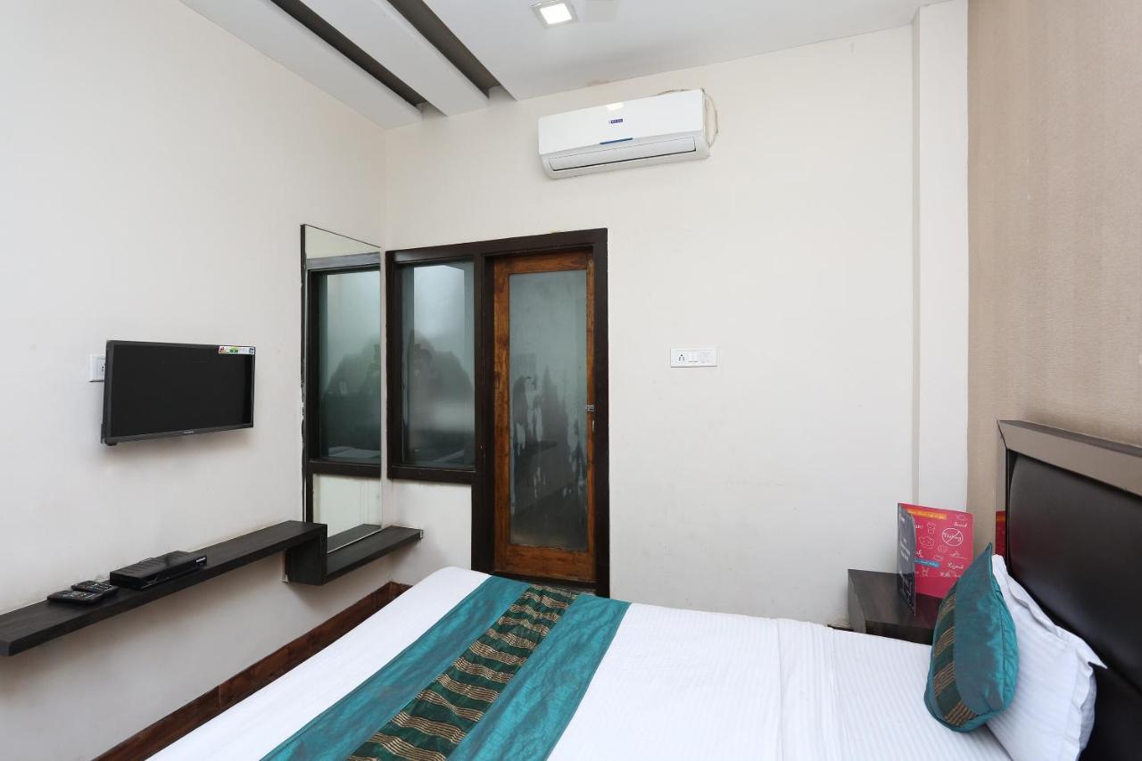 Oyo 6325 Hotel Kiran Rāipur Kültér fotó